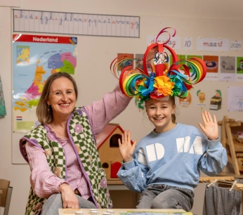 Linda Baan Rutjens en leerling Livia (foto Fred van Diem)