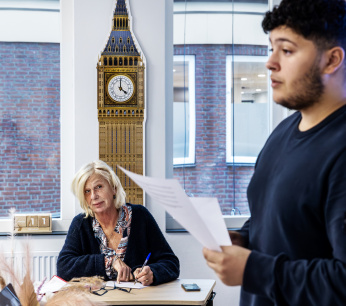 Internship supervision Esther Beck is an English teacher and Hamza Ouzlig is doing an internship with Esther