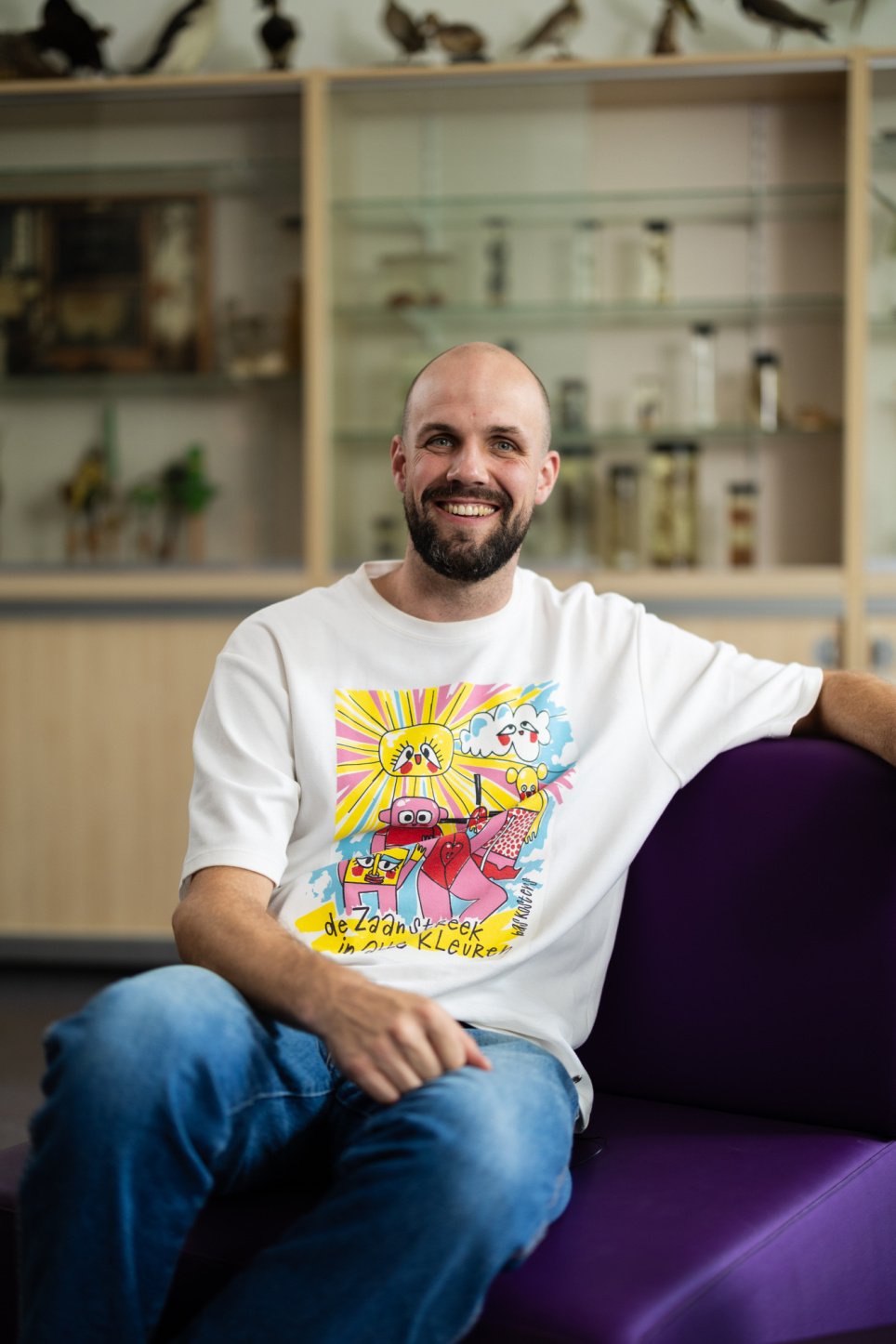 Portret van vo-docent en gsa-coördinator Bas Hageman - beeld bij artikel op AOb.nl over paarse vrijdag