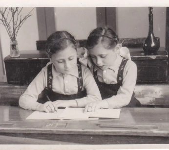 Peppie en Greetje Chajes