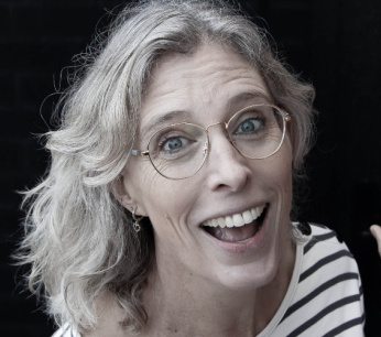 Foto Marieke Dubbelman voor bij haar column 1000x500